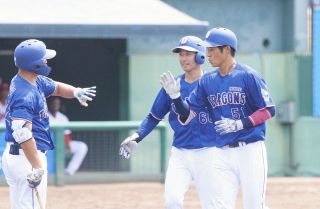 中日・上林誠知、2安打「いい形で投手との間合い」 リストバンドの