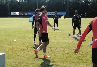 サッカー 名古屋グランパス 宮原和也 #6　支給品　練習着　ユニフォーム J1名古屋スタメン】DF宮原和也が今季初めて先発入り 昨年12月7日以来10