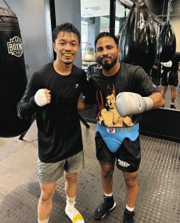 ボクシング】中谷潤人の新Tシャツは盟友オラスクアガをオマージュ「縁