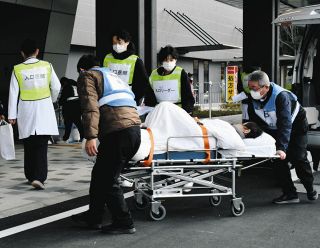 入院患者81人、無事に引っ越し　土岐・東濃中部医療センターが開院