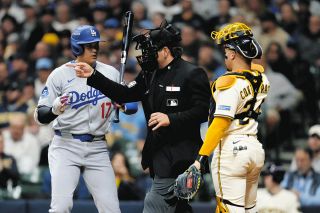 浦和学院硬式野球部　ユニフォーム JAPANのJモチーフにした浦和学院U／衣風堂々 - 高校野球