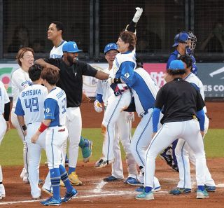 巨人・岡本和真、長嶋さん追悼試合で復帰「特別な試合で、ちょっと緊張