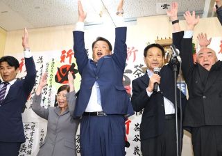 【速報】七尾市長選、茶谷さん再選