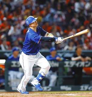 中日】ドラフト7位・福永裕基がオープン戦初安打「1軍クラスの投手から