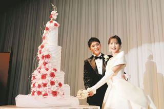 70万3000円で落札！亀田大毅さんの直筆サイン入りのグローブ YouTube