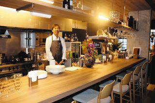 宮本三郎 原画で絵皿で きょうから生誕120周年展：北陸中日新聞Web