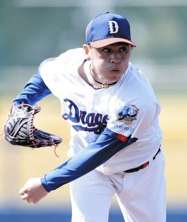 中日・上林誠知、ピンク！！ リストバンド・マスコットバット