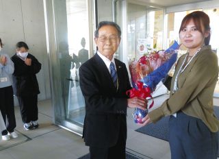 4期16年の支えに感謝　三重県木曽岬町の加藤隆町長が退任式