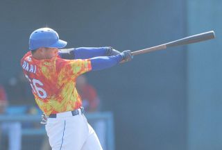 中日・木下拓哉、来季の道具はスカイブルーを配色 国内FA権行使