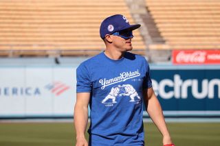 大谷翔平が背番号17のユニホーム姿で第一声「選手として私を信じ