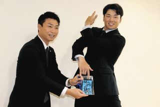 ヤクルトドラ1の東京ガス・藤沢涼介、「ジョジョポーズ」で大砲への成長誓う　青木GM「40発を」池山監督にぴったりの面白真面目