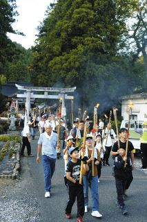 三好達治 絶筆の直筆原稿 親族宅に「春の落葉」 県文学館職員が