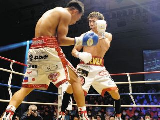 渡辺海、初回失神KOで王座獲得 強烈な左フックの一撃「それ以外は狙っ