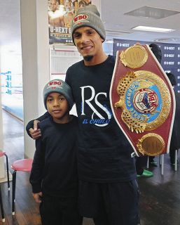 ボクシング】井上尚弥のサイン入りグローブ、70万円で落札