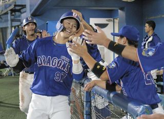 中日】平田良介ダメ押し二塁打！本拠開幕G倒前哨戦で6点…14日3ランに