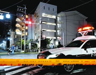 名古屋市東区の市営住宅で女性２人刺される　男が逃走、殺人未遂事件とみて行方追う