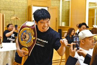 世界最速で4階級制覇した男の「第2ラウンド」は　田中恒成さんが故郷・多治見で追う夢