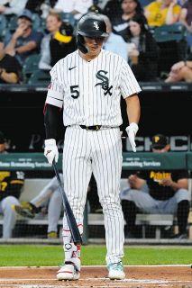 これが大谷翔平モデル！ バットやグラブなどアシックスが限定販売…気に