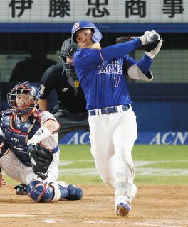 中日・岡田俊哉、新グラブには3桁背番号入れず「すぐ21番を付ける