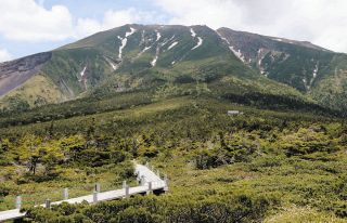 「慰霊の継続」と「記憶の継承」胸に　御嶽山噴火11年へ、関係者の思いとは