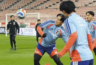 フライブルク・堂安律がスーパーゴール…左足で強烈ミドル「夢のような