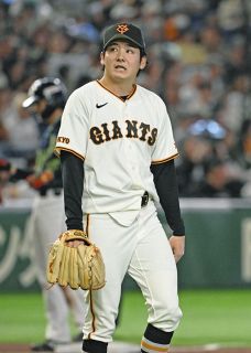 巨人・試合前練習で「FOR3VER」のTシャツ着用 「長嶋茂雄終身名誉監督