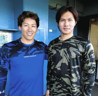 ヤクルト】小川泰弘が母校・創価大で始動 セ3連覇へ…色紙には「感」の