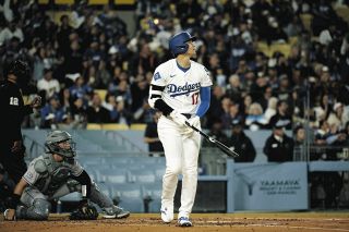 ドジャース財団、YOSHIKI、佐々木朗希、山本由伸のサイン入り ドジャース財団、YOSHIKI、佐々木朗希、山本由伸のサイン入り