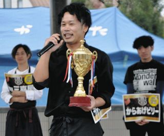 美沙門天が肉寿司でグランプリ　中津川で肉フェス、15店舗が自慢の一品競う