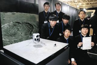 岐南工業高生、7人でつかんだ最優秀賞　人工衛星・探査機模型コンテスト