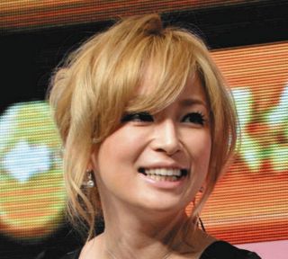 浜崎あゆみ、上海公演が突然の中止…インスタで報告“ある言葉”に驚嘆の