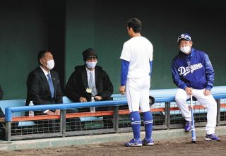 岡林、清原和博さんを前に直立不動「野球に対する心と姿勢を教えていただきました…」【中日】
