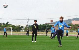 FC東京小川諒也　今季は太田宏介の背番号6「自分の特長を出して、6番と言えば、自分だと言われるようになりたい」