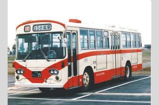北陸鉄道、懐かしの「バスデザイングランプリ」結果発表！　人気1位は1977～2002年運行の…