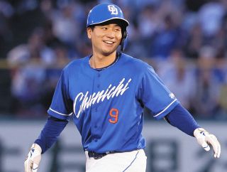 都内で ロッテ】今年もプロフェッショナルガムを選手に提供 中村奨吾 スポーツ選手