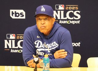 【今回限り】本物の本塁打王！MLB通算755本 ハンク.アーロン・直筆サイン色紙 MLB『本当の』ホームラン王！通算755本塁打ハンク.アーロン