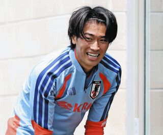 JFL鈴鹿が三浦知良との契約延長を横浜FCに要請する方針：中日スポーツ