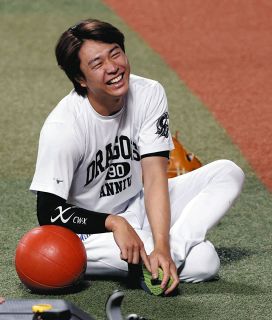中日】ドラフト1位・高橋宏斗「ドラゴンズのユニホームうれしい」 充実