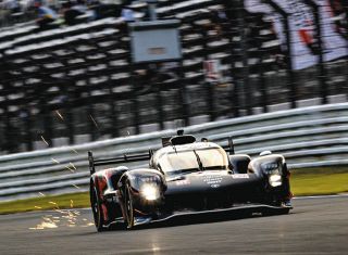 ルマン24時間決勝】12時間経過、トヨタ8号車が僅差の2番手に浮上