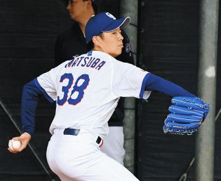 中日】「THANK YOU」「SHO NAKATA」中田翔引退Tシャツを着用し本人を