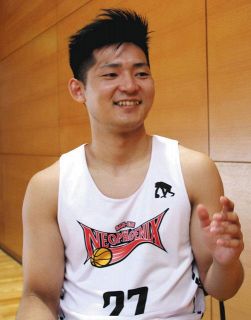 地元の子どもに夢を 三遠ネオフェニックス新規契約の鈴木選手に聞く 中日新聞web