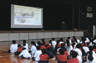 中学生、核兵器の悲惨さかみしめ　阿久比町で30年近く続く平和学習