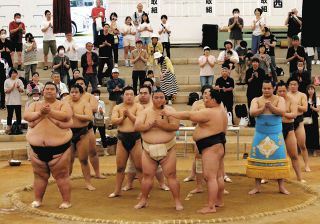 名古屋場所で「優勝目指す」御嶽海関が宣言　出羽海部屋・木曽合宿最終日