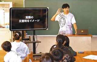 児童、今度は防災動画を作成　松阪市・よねのしょう小学校で講師招き極意学ぶ