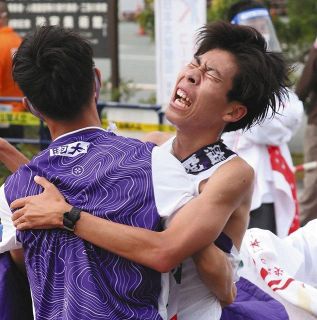8区アンカー勝負で逆転！駒大が全日本大学駅伝6年ぶりV 順大スーパー1年とともに駅伝シーズン幕開け
