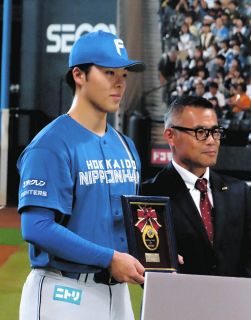 日本ハム・野村祐希、二塁再挑戦は三塁用グラブでスタート 新庄監督