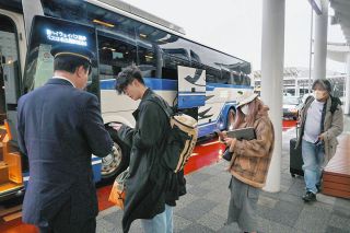 福井－名古屋の高速バス、新幹線開業後に人気上昇　安価で乗り換えもなし