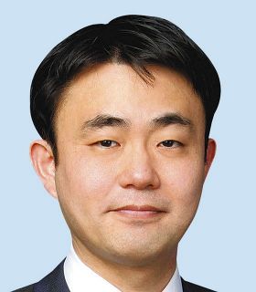 アトム社長に山角氏