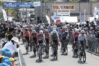 【写真多数】心高ぶる熱戦の疾走音、飯田に響く　国際自動車ロードレース