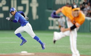 出場選手登録から代走で即デビュー樋口「荒木さんに『行け、行け』と言ってもらって」二塁にスタート【中日】